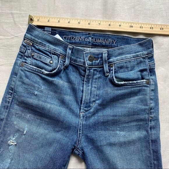 Citizens Of Humanity Rocket High Rise Crop Skinny in Distressed Fizzle - Picture 9 of 11